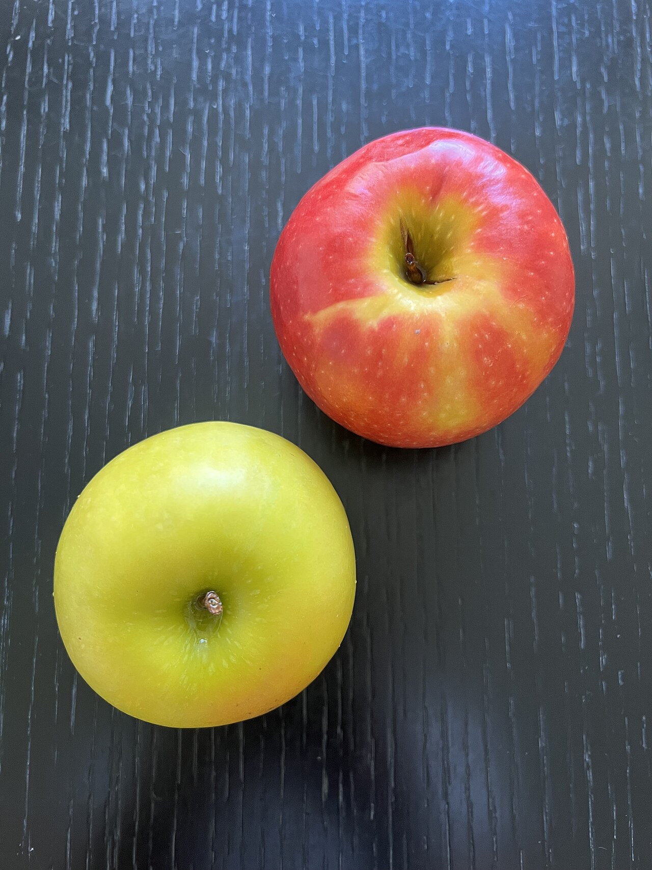 Apple 1kg (स्याउ)